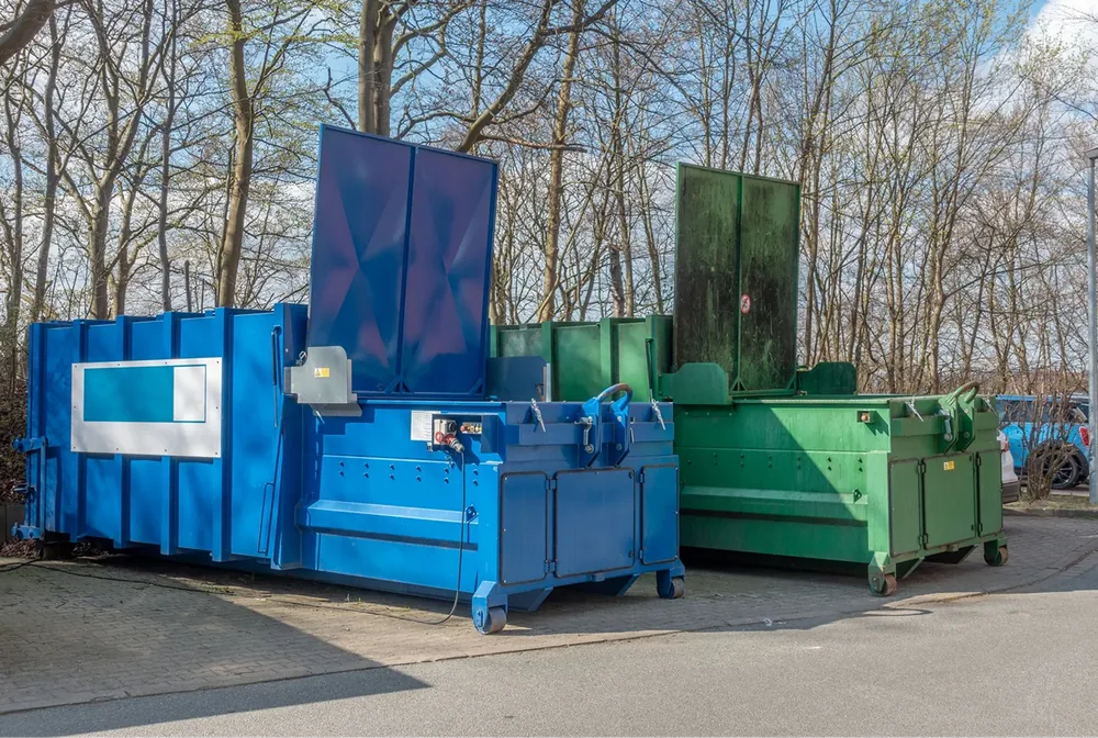 Stationary Compactors