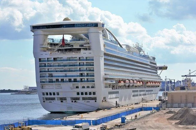 Cruise ship