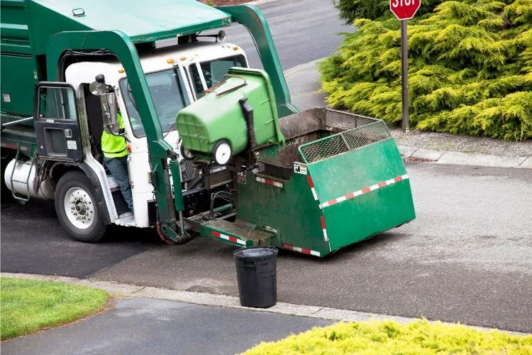 Trash out services